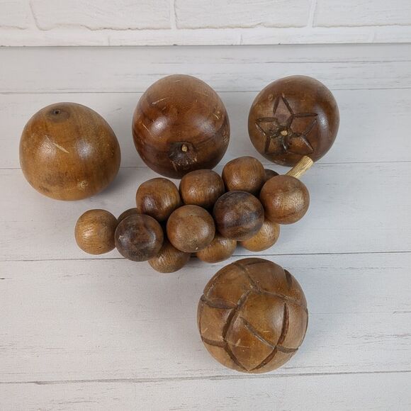 Vintage Wooden Fruit 5pc. Mid Century Home Decor Boho Eclectic Cottage 1960s - Picture 8 of 11